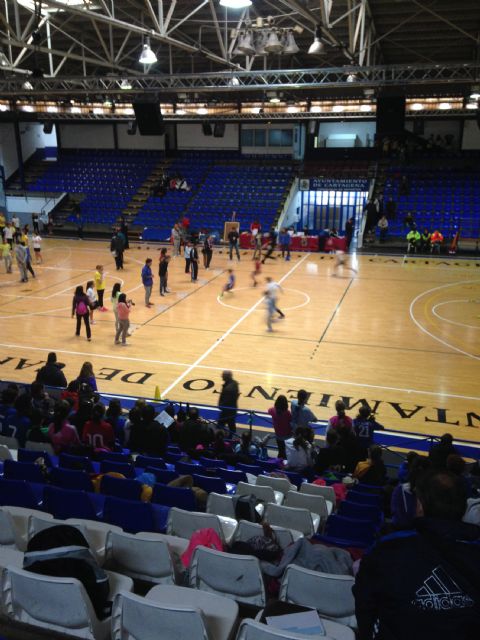 Los alguaceños disfrutan de la final del programa regional 'Jugando al atletismo'