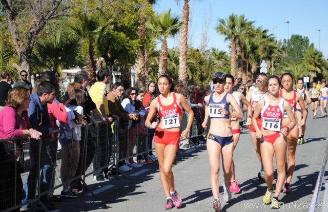El atletismo de calidad da brillantez en Alguazas