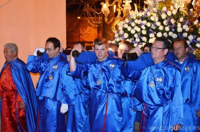 Un Vía Crucis jalonado de altares marca el esplendoroso Miércoles Santo alguaceño