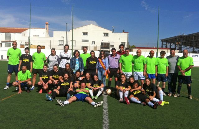 Alguazas cierra la celebración del 'Día de la Mujer' con su 'III Partido por la Igualdad del Deporte'
