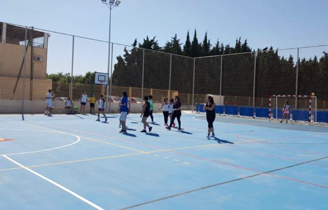 Ya en funcionamiento la nueva pista polideportiva de Alguazas