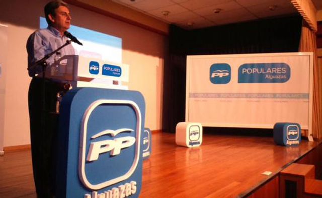 José Antonio Fernández Lladó inicia su ronda de mítines electorales en la Casa de la Cultura de Alguazas