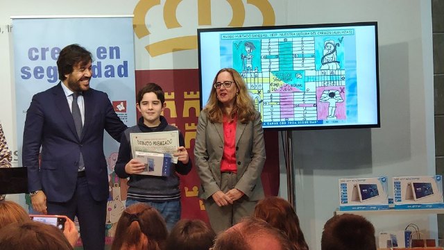 El alumno Mario Hurtado Banegas, del CEIP “Nuestra Señora del Carmen”, ha sido uno de los 10 ganadores de la fase regional de la campaña Crece en Seguridad