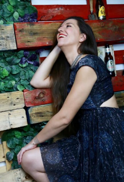 Nuevo concierto Famyco Urban Market con la artista murciana Ada Ulises