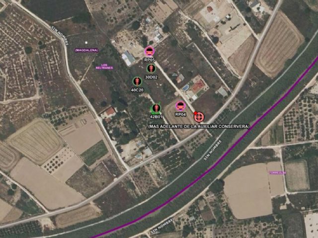 Servicios de emergencia han extinguido el incendio de terreno agrícola que se ha originado en Alguazas