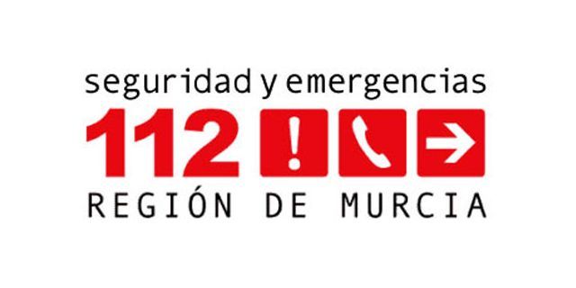 Servicios de emergencia atienden y trasladan un herido en accidente de tráfico ocurrido en Alguazas