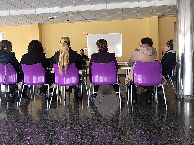 Curso de empoderamiento de la mujer