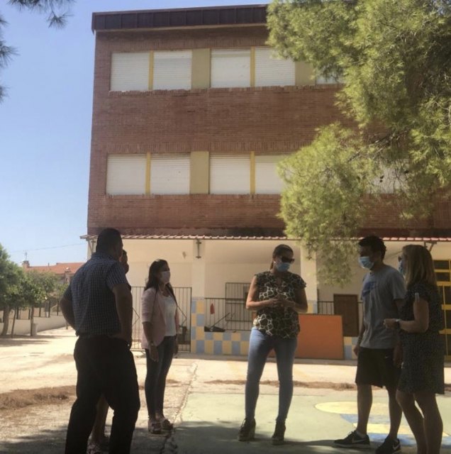 La alcaldesa,Silvia Ruiz, visita el CEIP Nuestra Señora del Carmen