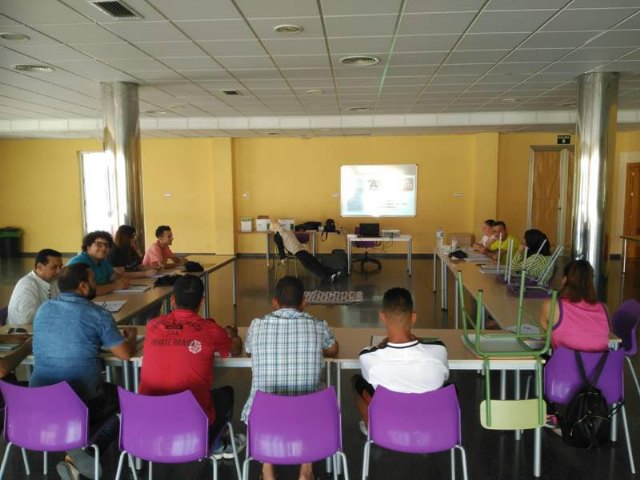 Veinte alguaceños se forman en Primeros Auxilios