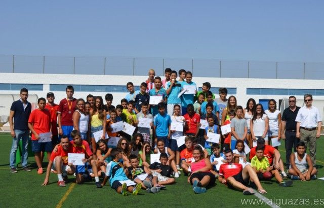 Más de 70 jóvenes aprenden y disfrutan en la Escuela Multideporte 2014 de Alguazas