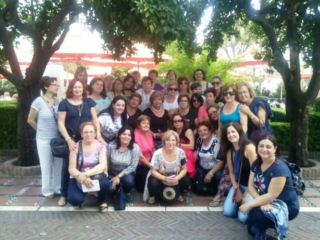 Las mujeres de Alguazas hacen una escapada turístico-cultural a tierras andaluzas