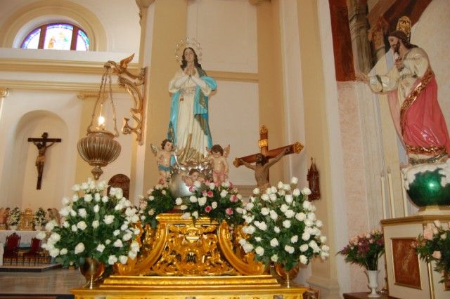Alguazas expresa su devoción a la Purísima con triduo, ofrenda floral, misa y procesión