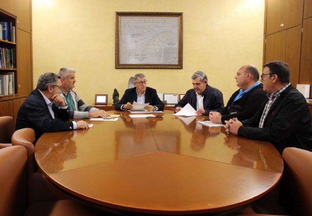 El presidente de la CHS se reúne con el Heredamiento de Alguazas