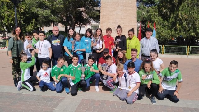 El Colegio Reina Sofía y el IES Prado Mayor de Totana se proclamaron campeones regionales de Petanca de Deporte Escolar