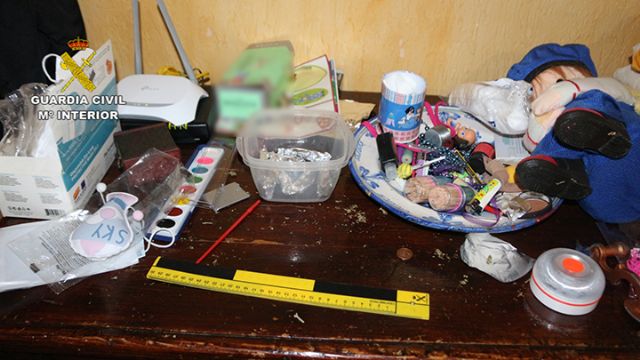 La Guardia Civil desmantela en Alguazas un punto de venta de drogas abierto 24/7