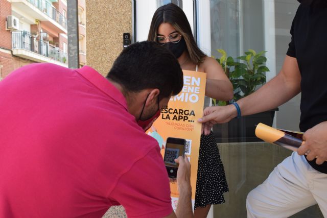 Los comercios de Alguazas presentan una aplicación móvil para lanzar promociones y descuentos a sus clientes