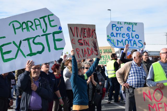 La Asociación de Vecinos del Paraje convoca una manifestación ante el ayuntamiento de Alguazas para el sábado 29 de febrero